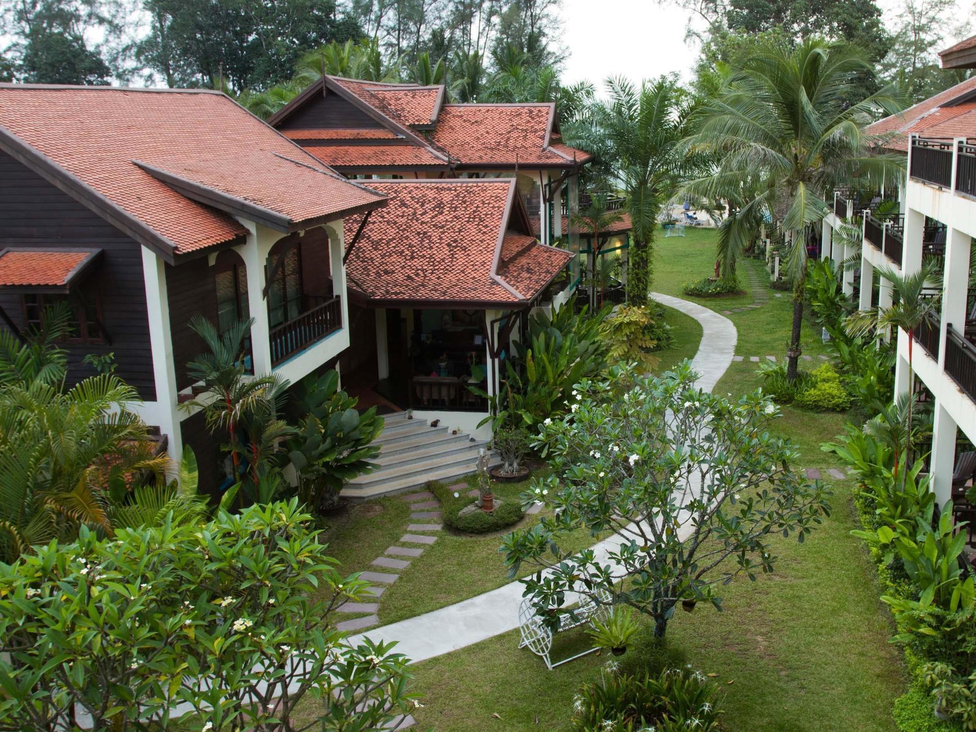 Hive Khaolak Beach Resort (Adults Only) Кхаулак Экстерьер фото