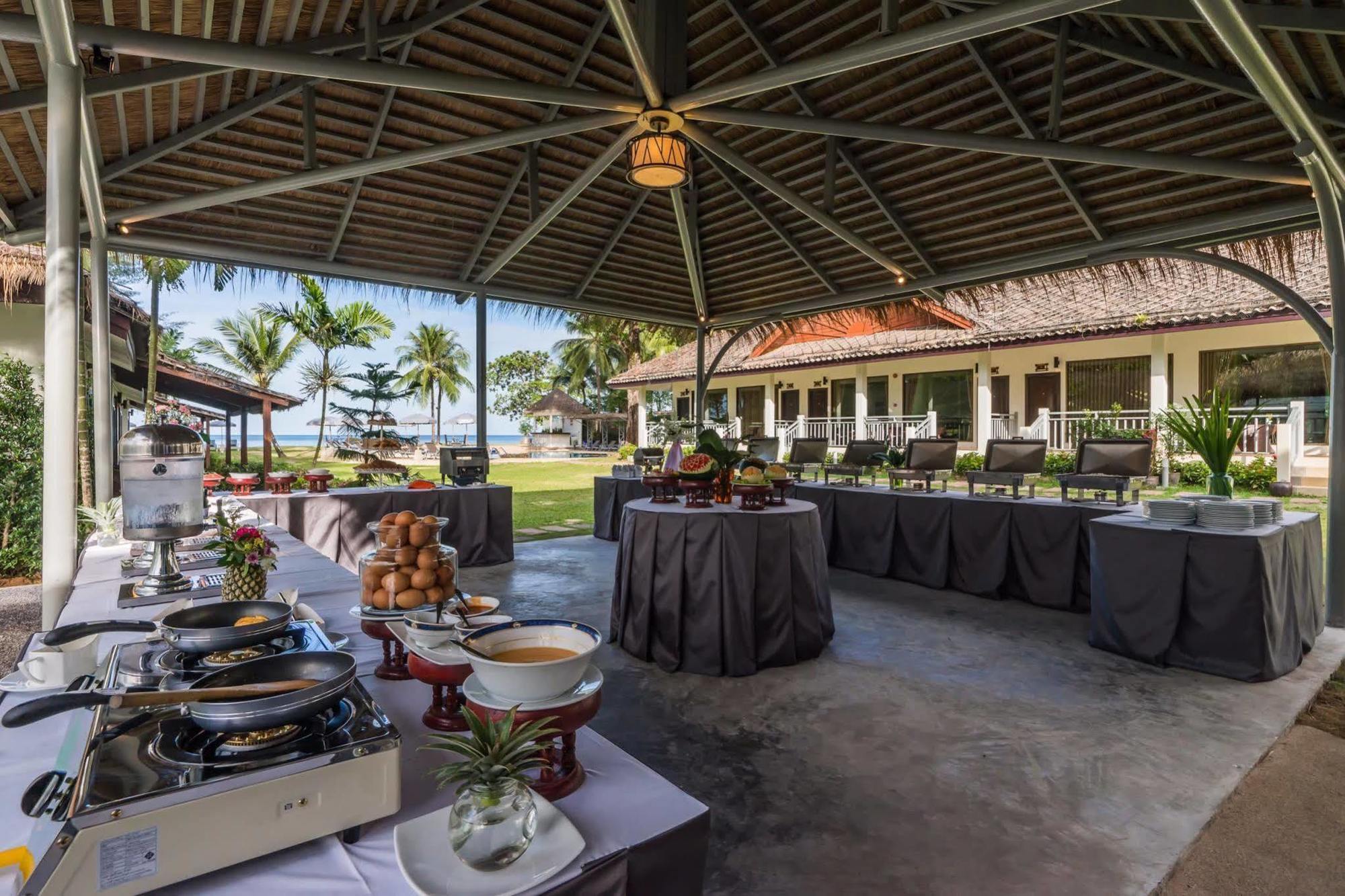 Hive Khaolak Beach Resort (Adults Only) Кхаулак Экстерьер фото