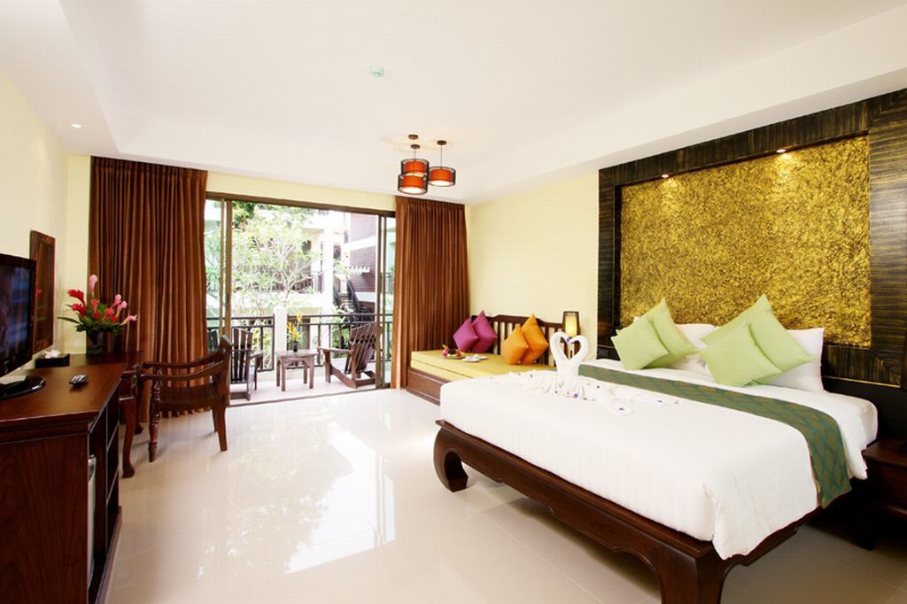 Hive Khaolak Beach Resort (Adults Only) Кхаулак Экстерьер фото